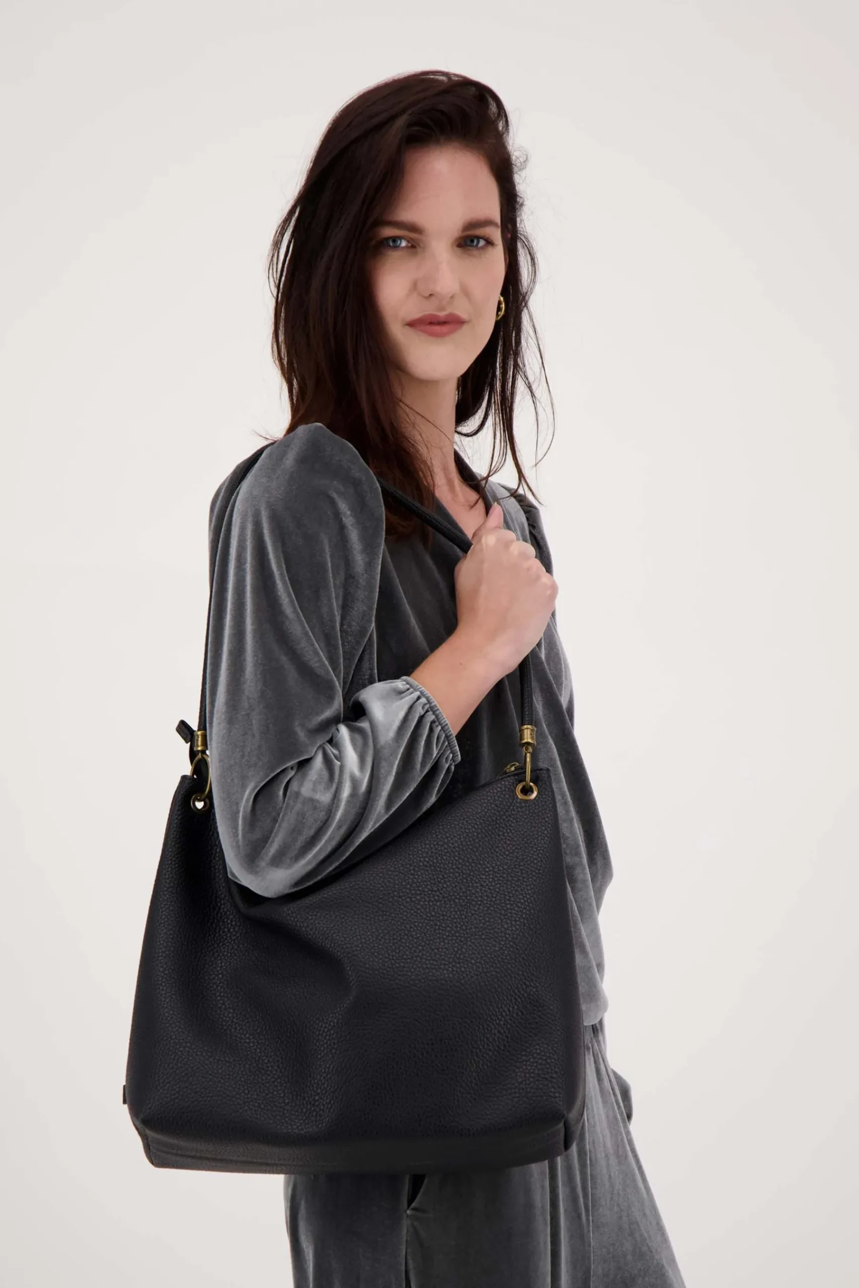 ZUSSS Schoudertassen & Handtassen*basic schoudertas met hengsel L zwart