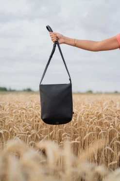 ZUSSS Schoudertassen & Handtassen*basic schoudertas zwart