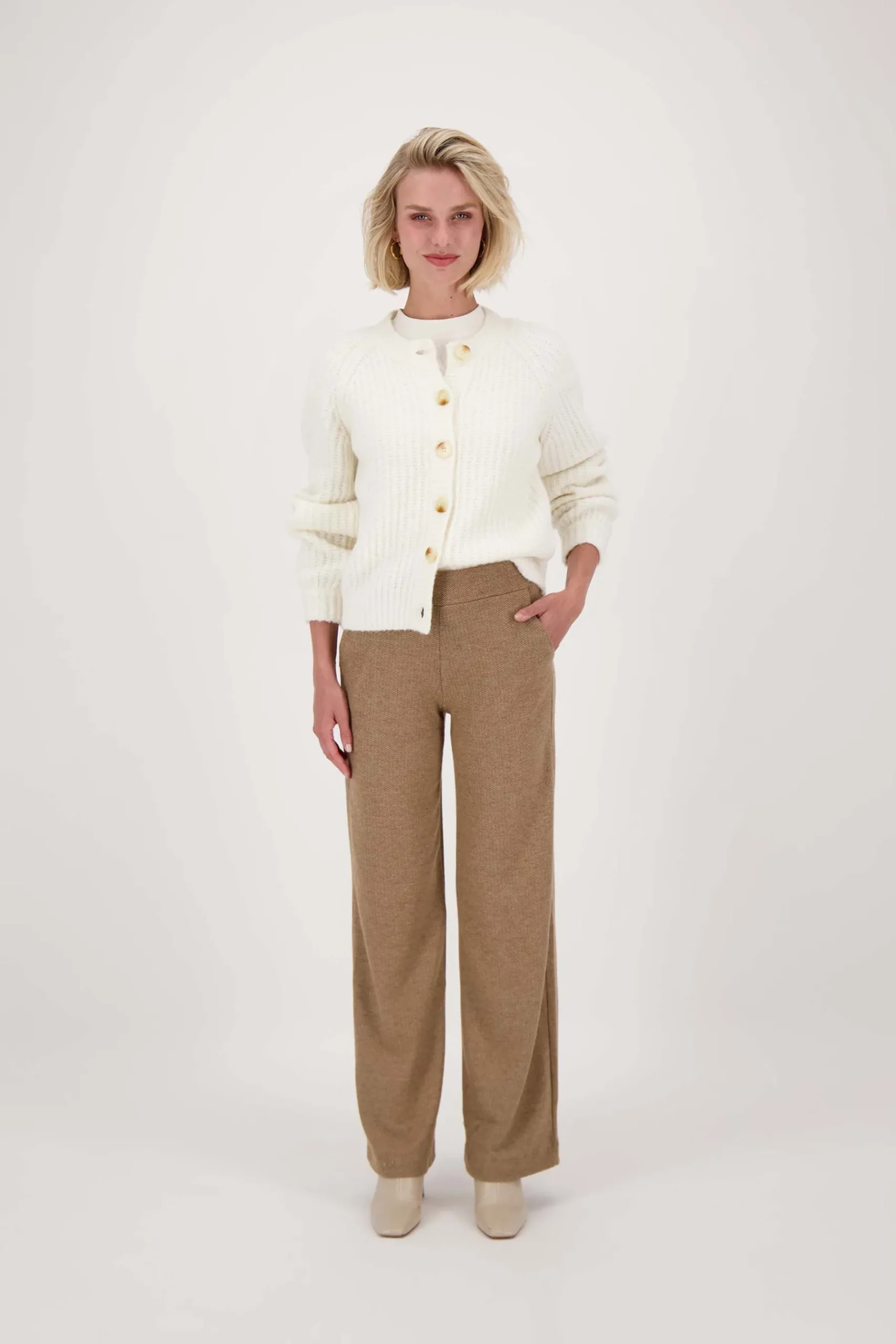 ZUSSS Vesten*gebreid vest in bomberstyle creme