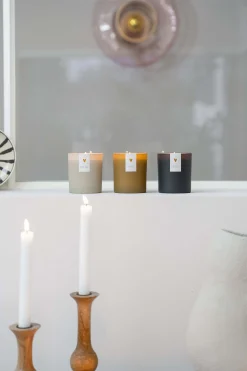 ZUSSS Geurkaarsen*geurkaars in doosje bamboe jij bent prachtig antracietgrijs