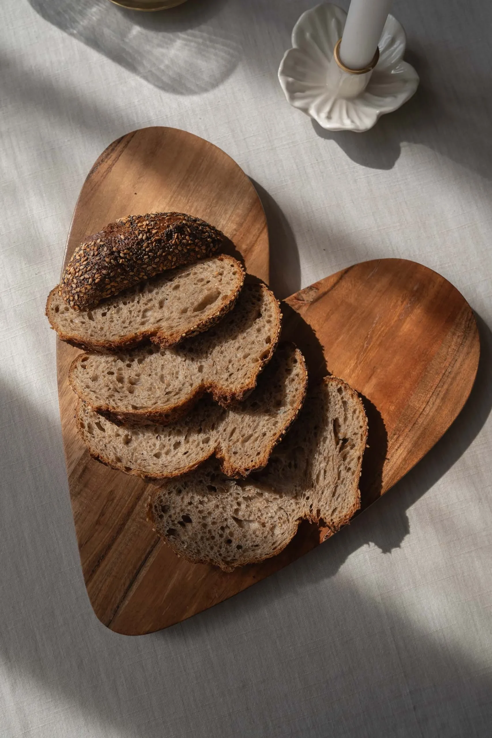 ZUSSS Keukenaccessoires*houten borrelplank hartje donkerbruin