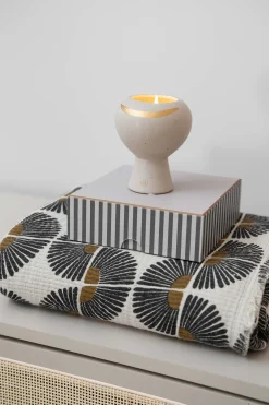 ZUSSS Geurkaarsen*keramieken geurkaars met gouden streep spikkel zand