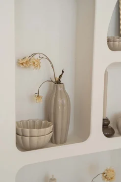 ZUSSS Vazen & Potten*keramieken vaasje beige