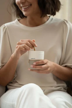 ZUSSS Servies*koffiemok geniet wit/zand