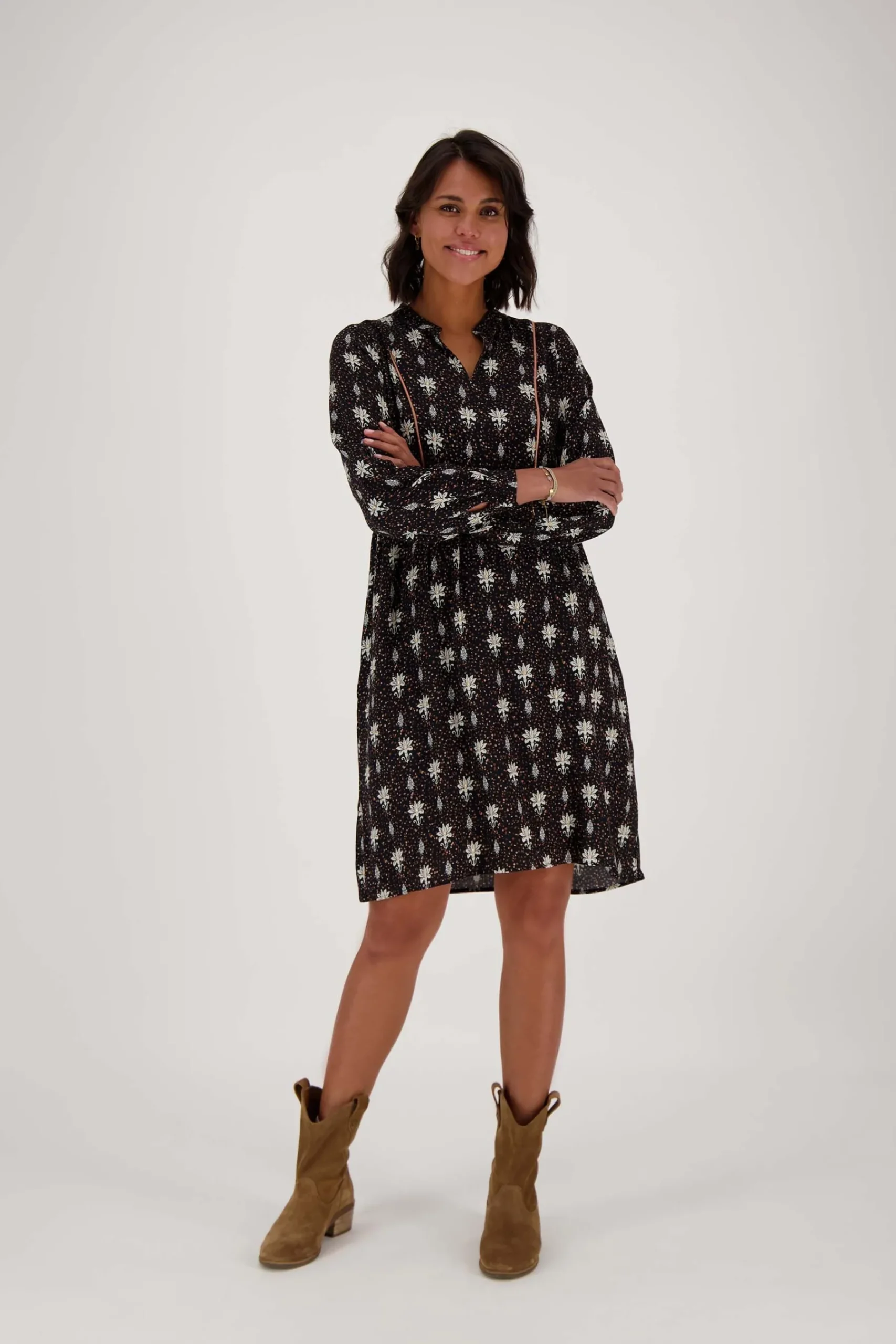 ZUSSS Jurkjes & Rokken*limited jurk met bloemenprint zwart