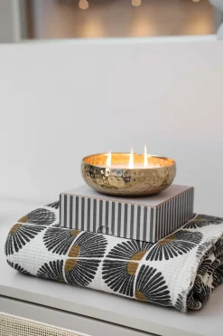 ZUSSS Geurkaarsen*metalen geurkaars in geschenkdoos klaver zand/antraciet