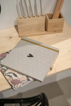 ZUSSS Notitieboeken & Schrijfwaren*notitieboek hartje en stipjes zand