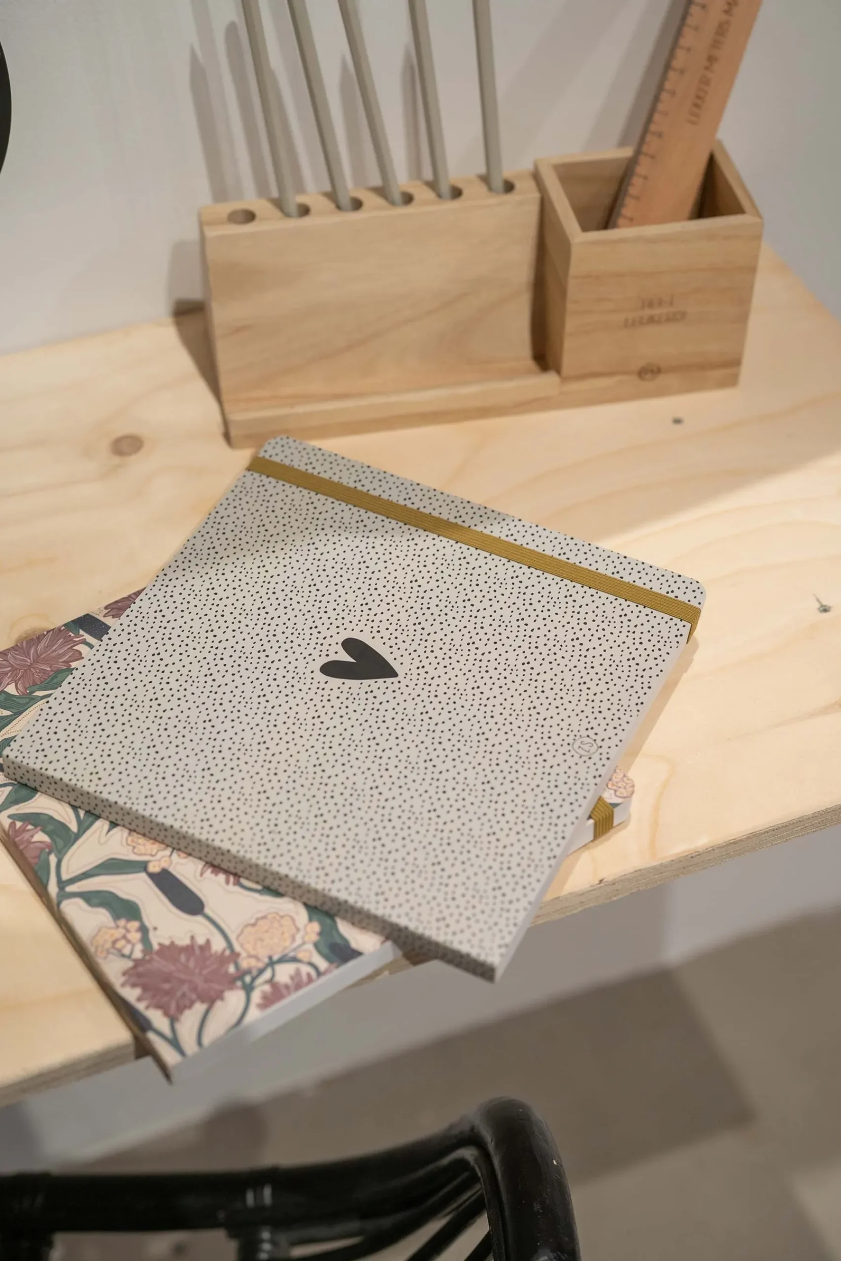 ZUSSS Notitieboeken & Schrijfwaren*notitieboek hartje en stipjes zand