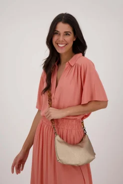 ZUSSS Schoudertassen & Handtassen*schoudertasje met hornen hengsel goud