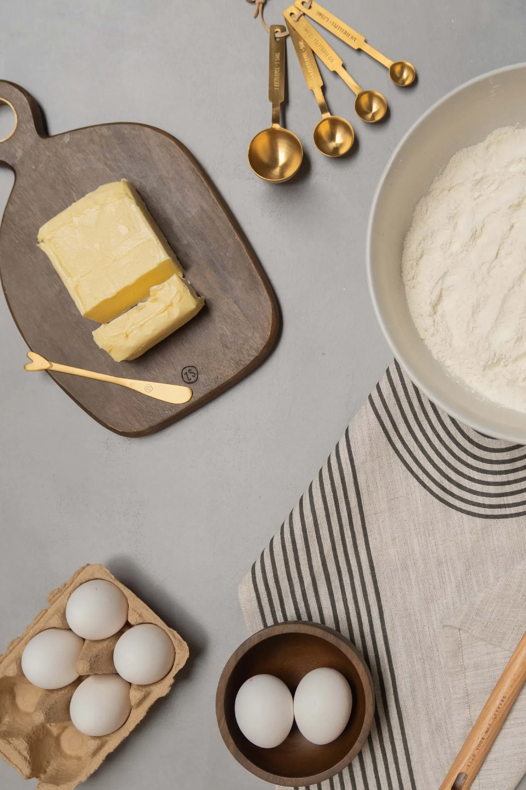 ZUSSS Bestek*set van 4 mesjes hartje goud