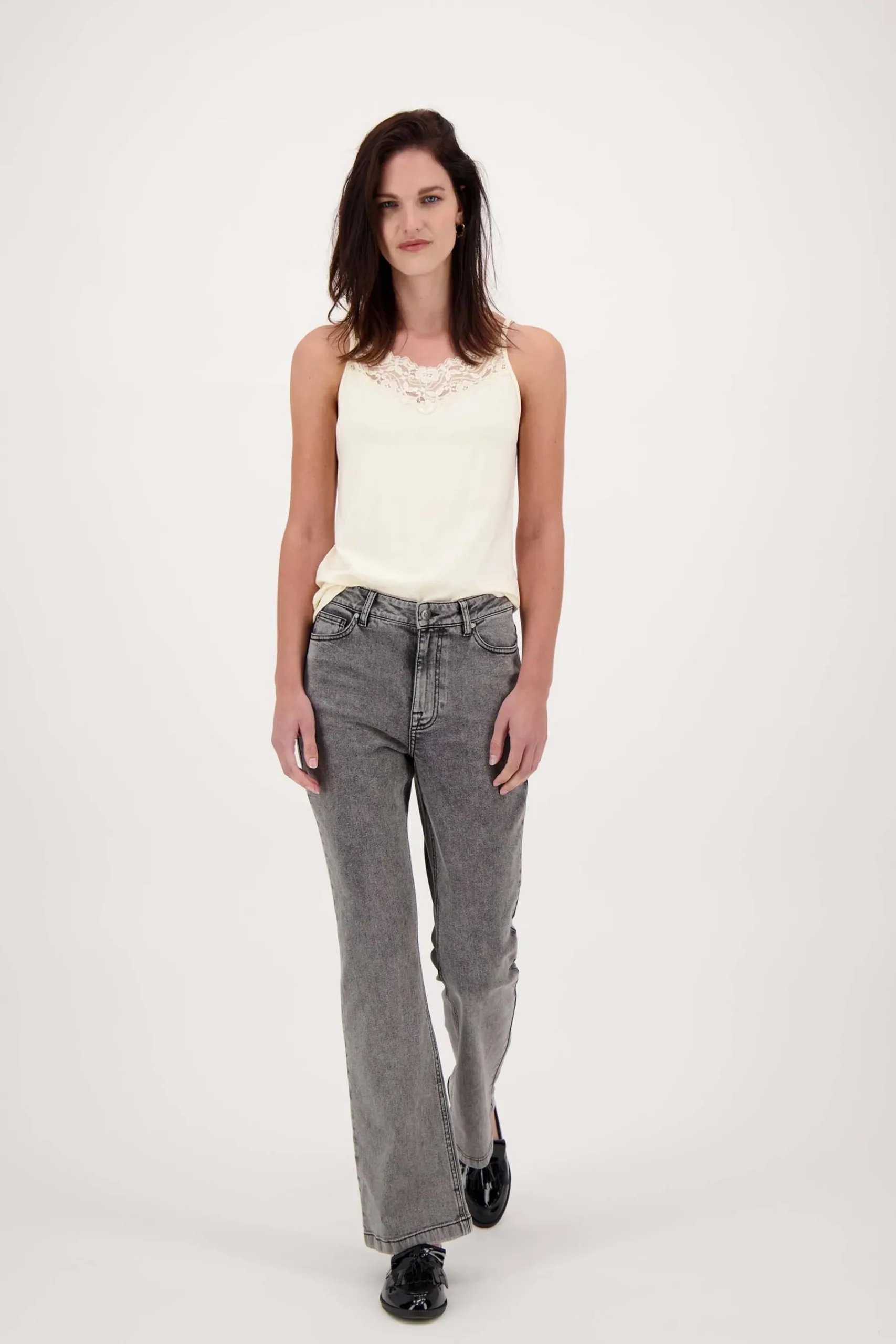 ZUSSS Tops*spaghetti top met kant creme